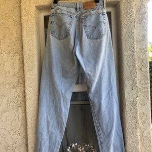 Vintage Levi’s 550 Tag Size 32” -Fits 28” to 30”
